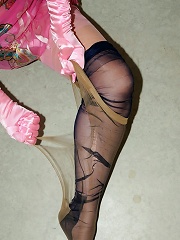 Layered blonde gets horny